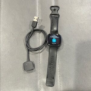 Fitbit Versa 4 Smartwatch